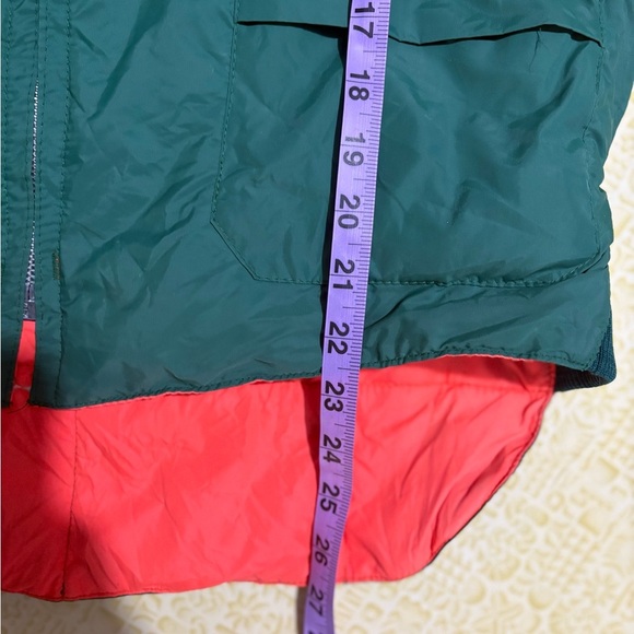 Vintage Reversible Green and Orange Puffer Vest - Picture 10 of 10